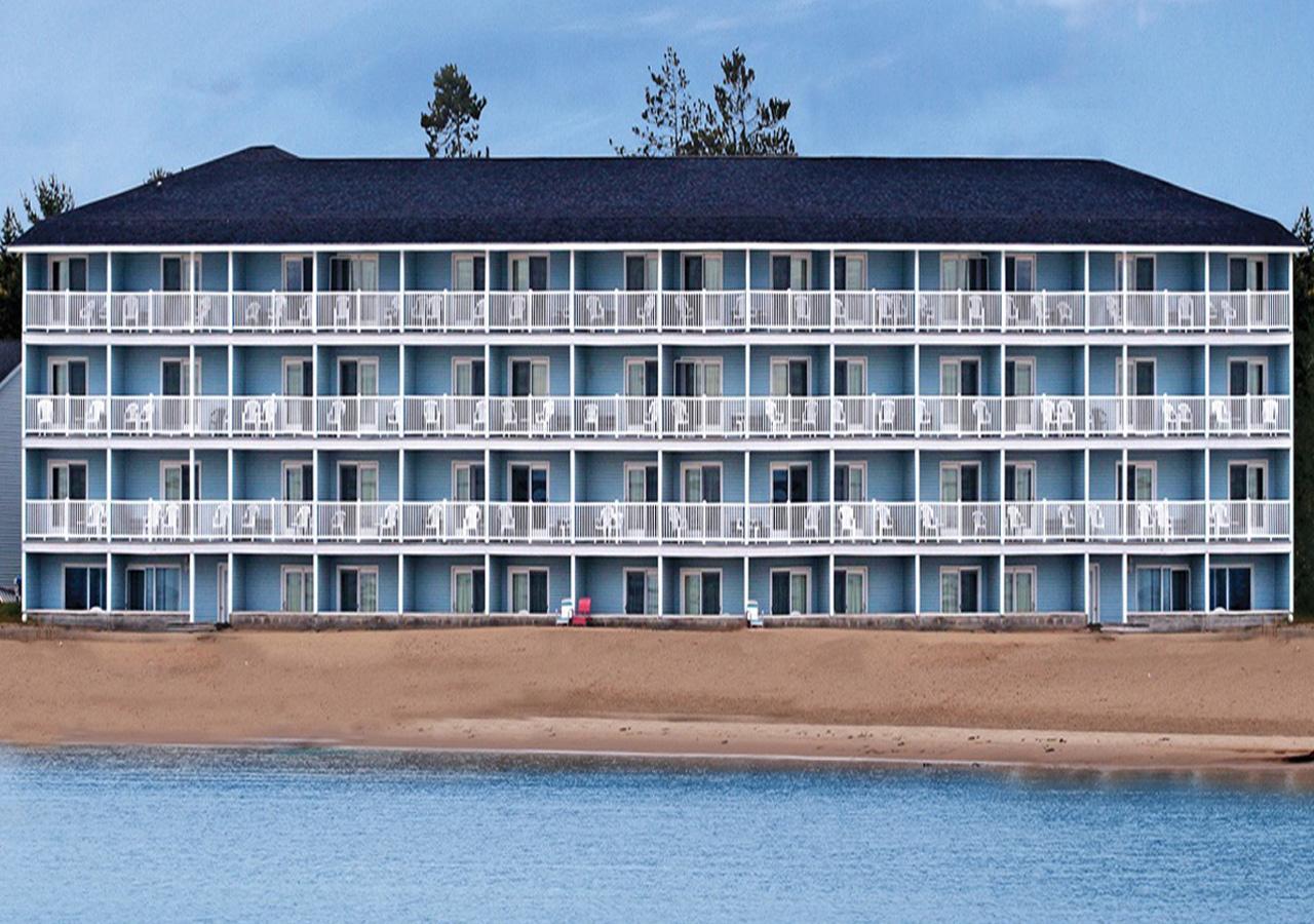 Fairview Beachfront Inn Mackinaw City Exterior foto